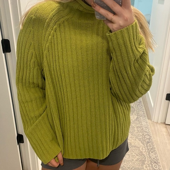 Vintage green cowl neck sweater - Picture 3 of 6